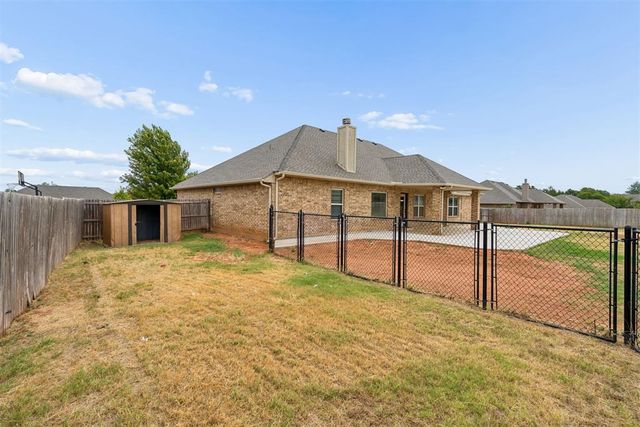 12205 Autumn Brook, Guthrie, OK 73044