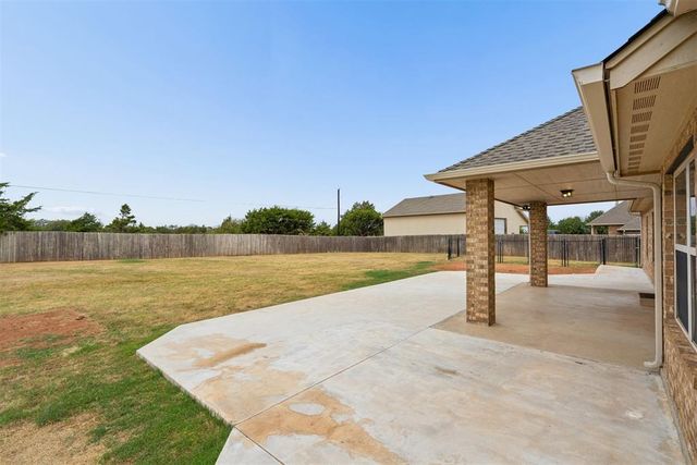12205 Autumn Brook, Guthrie, OK 73044
