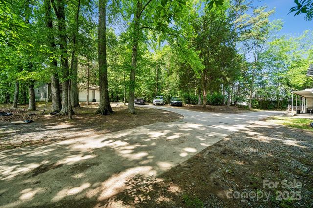 1917 Tom Sadler Road, Charlotte, NC 28214