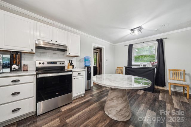 1917 Tom Sadler Road, Charlotte, NC 28214