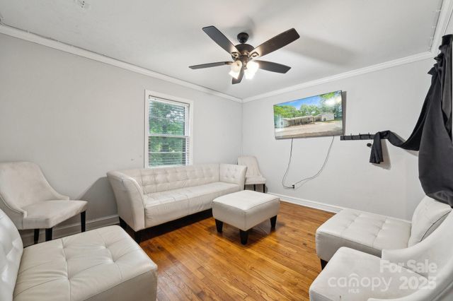 1917 Tom Sadler Road, Charlotte, NC 28214