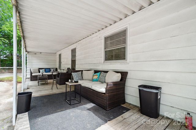 1917 Tom Sadler Road, Charlotte, NC 28214