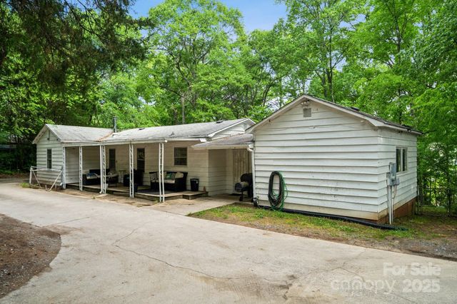 1917 Tom Sadler Road, Charlotte, NC 28214