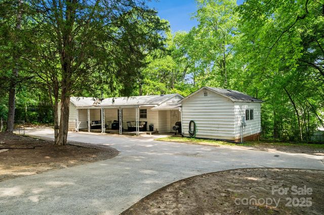 1917 Tom Sadler Road, Charlotte, NC 28214