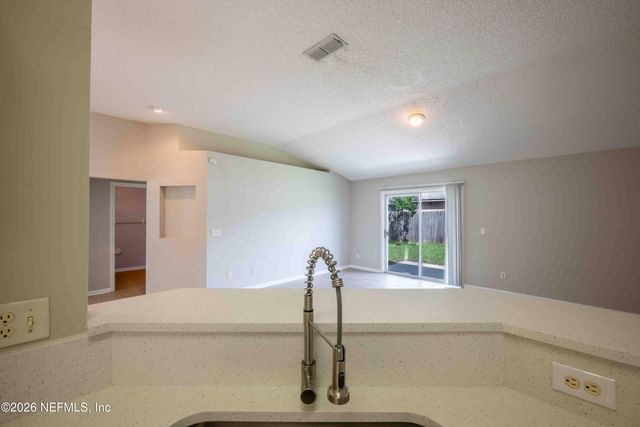 570 MANSHIP Drive, Jacksonville, FL 32225