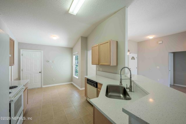 570 MANSHIP Drive, Jacksonville, FL 32225