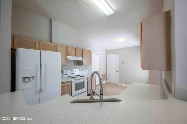 570 MANSHIP Drive, Jacksonville, FL 32225