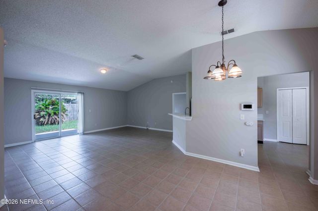 570 MANSHIP Drive, Jacksonville, FL 32225