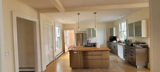 31 Elm 1, Newton, MA 02466