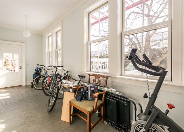 31 Elm 1, Newton, MA 02466