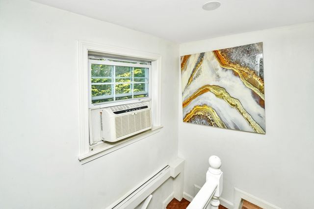 452 Tecumseh St, Fall River, MA 02721