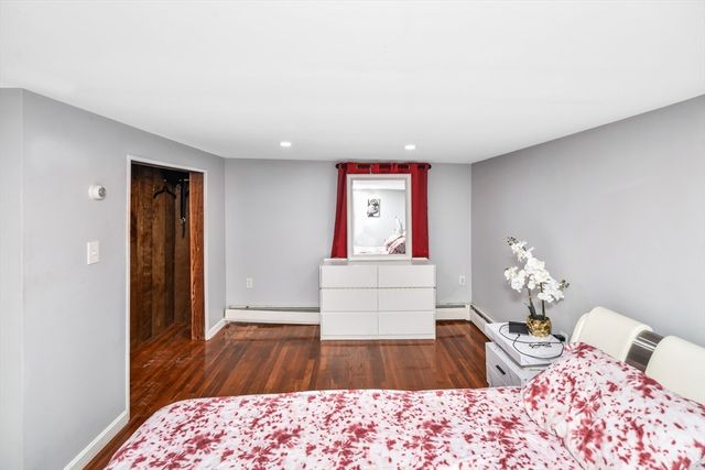 452 Tecumseh St, Fall River, MA 02721