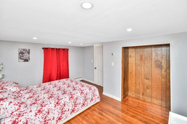 452 Tecumseh St, Fall River, MA 02721