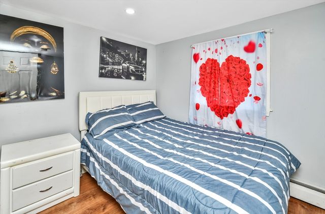 452 Tecumseh St, Fall River, MA 02721