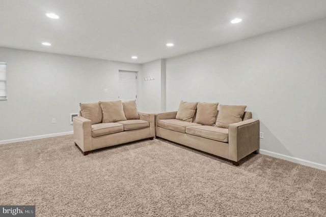 3912 HUNT HARBOR RD, Baltimore, MD 21220