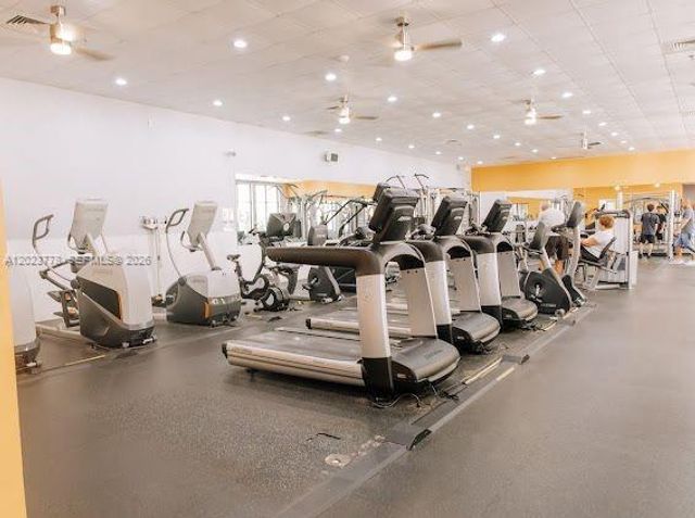 10245 Via Hibiscus 10245, Boca Raton, FL 33428