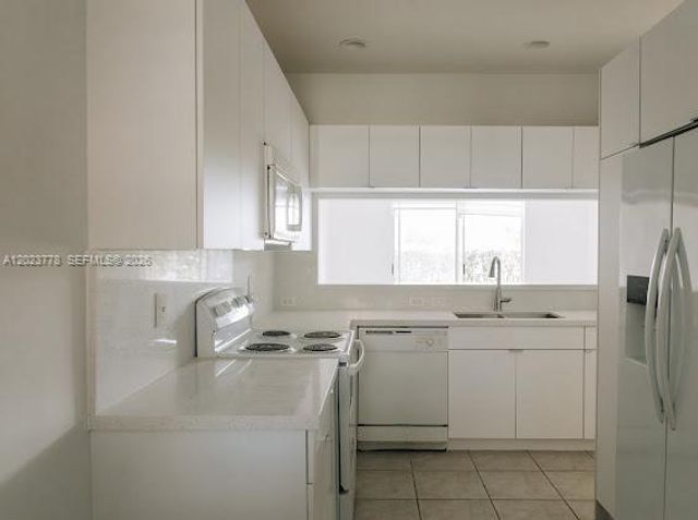 10245 Via Hibiscus 10245, Boca Raton, FL 33428