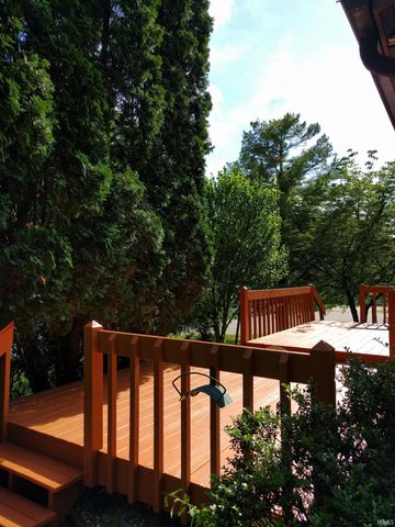 1504 E Bradshire Street, Bloomington, IN 47401