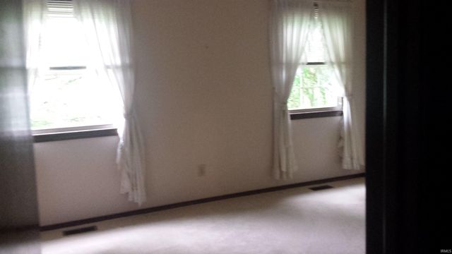 1504 E Bradshire Street, Bloomington, IN 47401