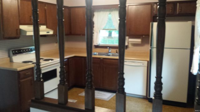 1504 E Bradshire Street, Bloomington, IN 47401