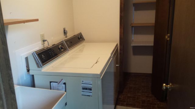 1504 E Bradshire Street, Bloomington, IN 47401