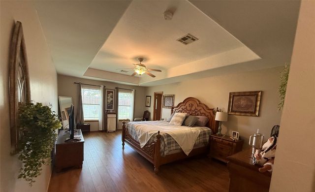 12127 SW 4th Street, Yukon, OK 73099