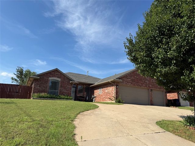12127 SW 4th Street, Yukon, OK 73099