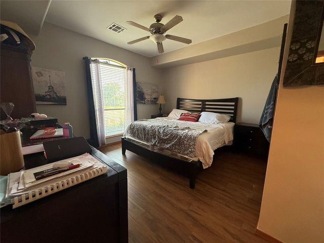 12127 SW 4th Street, Yukon, OK 73099