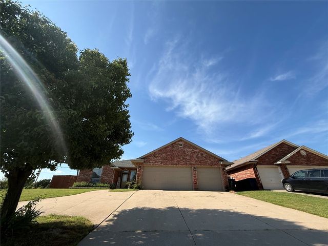 12127 SW 4th Street, Yukon, OK 73099