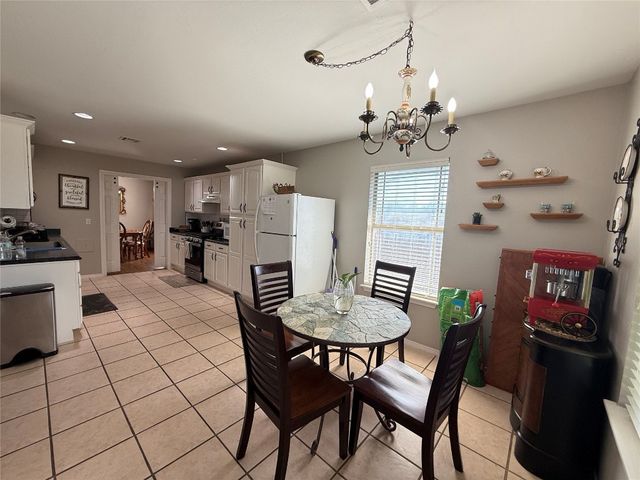 12127 SW 4th Street, Yukon, OK 73099