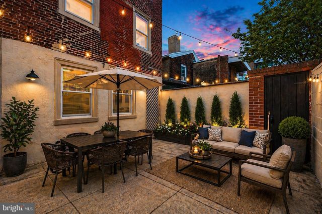 402 FAIRMOUNT AVE, Philadelphia, PA 19123