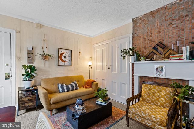 402 FAIRMOUNT AVE, Philadelphia, PA 19123