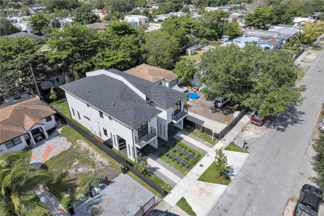 1818 NW 49th St, Miami, FL 33142