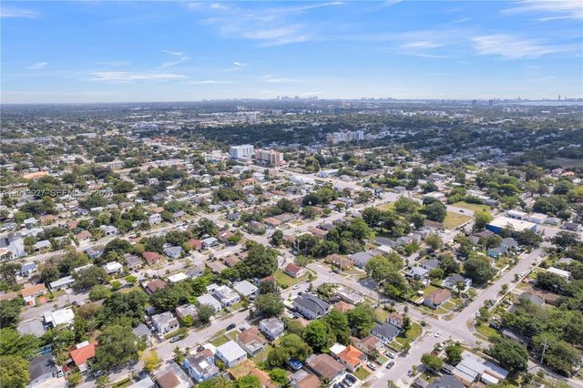 1818 NW 49th St, Miami, FL 33142