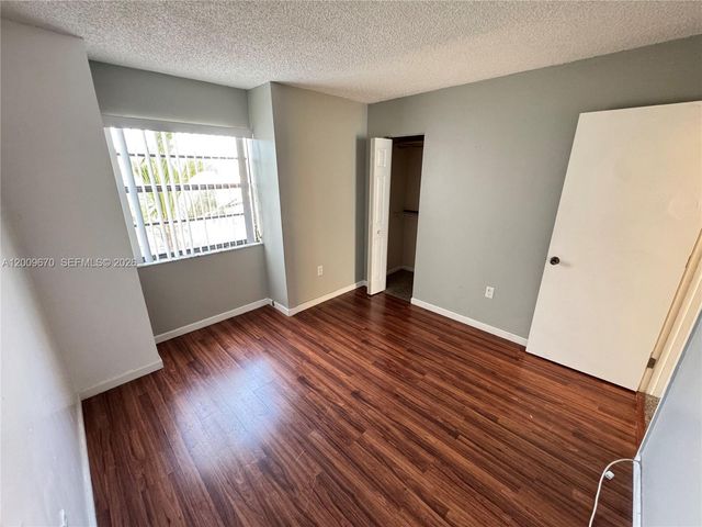 5774 W 26th Ave 106, Hialeah, FL 33016