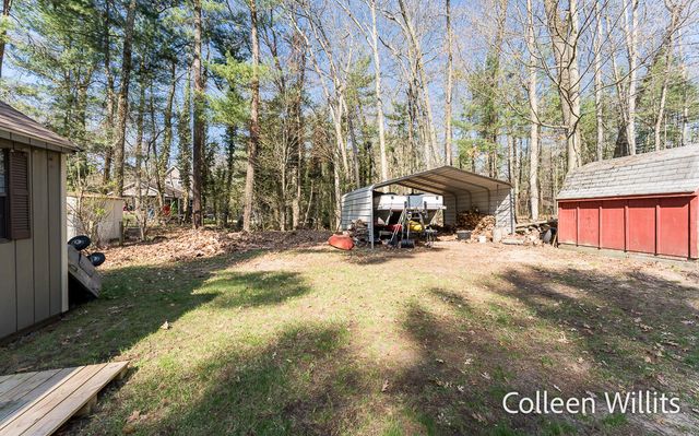 11327 Hemlock Street, Holton, MI 49425