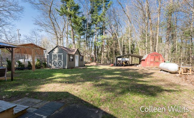 11327 Hemlock Street, Holton, MI 49425