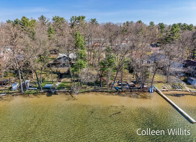 11327 Hemlock Street, Holton, MI 49425