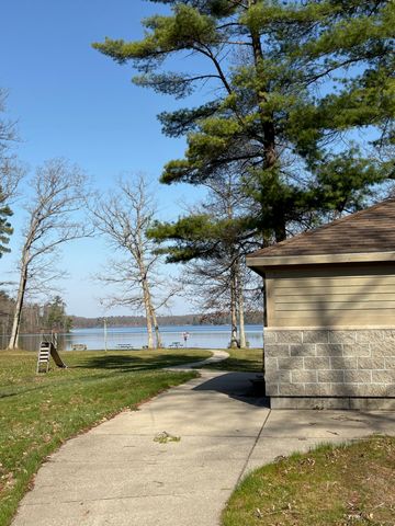 11327 Hemlock Street, Holton, MI 49425