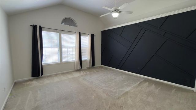 14912 Pine View Drive, Grandview, MO 64030