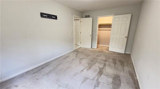14912 Pine View Drive, Grandview, MO 64030
