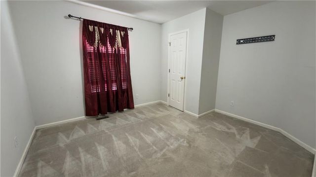 14912 Pine View Drive, Grandview, MO 64030