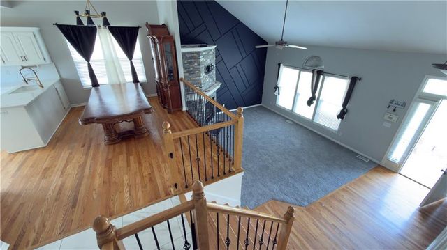 14912 Pine View Drive, Grandview, MO 64030