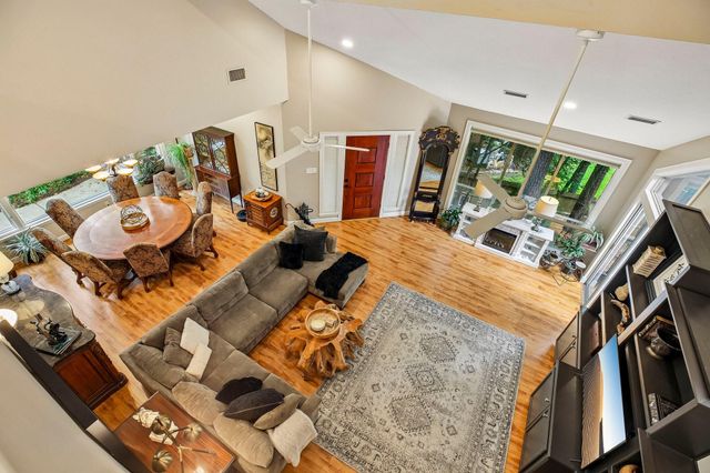 34 Highbush Court, The Woodlands, TX 77381