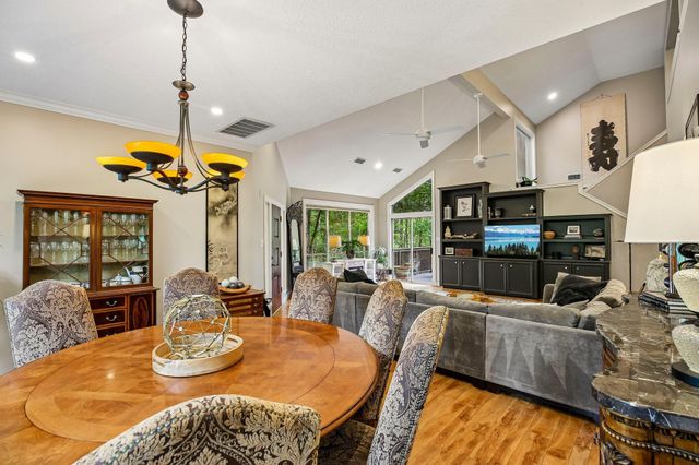 34 Highbush Court, The Woodlands, TX 77381