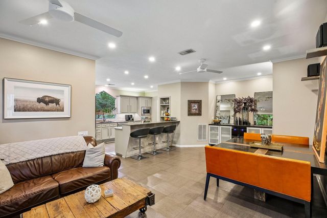 34 Highbush Court, The Woodlands, TX 77381