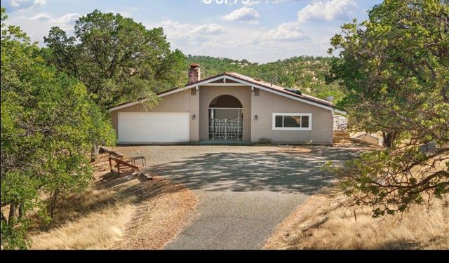 17825 Clearwater Drive, Red Bluff, CA 96080