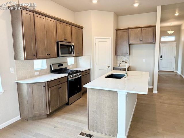 9456 Wolf Valley Drive, Colorado Springs, CO 80924