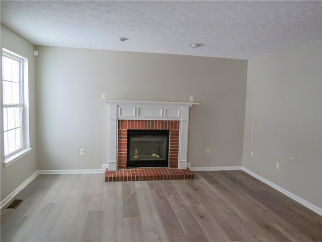 2064 Majestic Dr, North Strabane, PA 15317