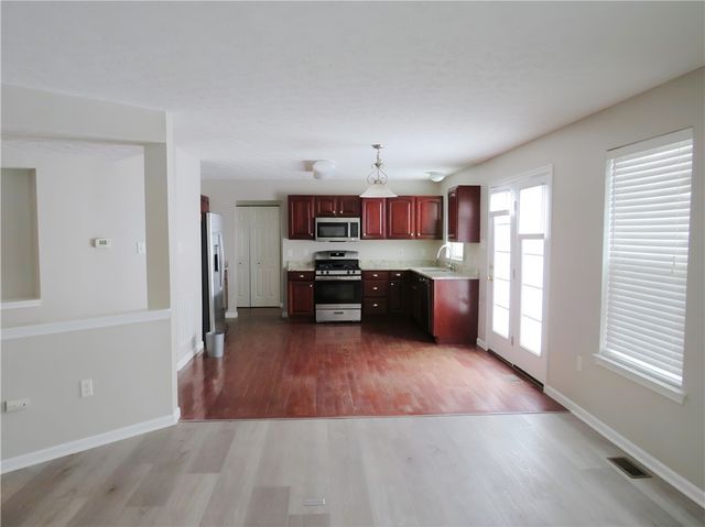 2064 Majestic Dr, North Strabane, PA 15317